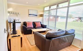 170 Broadside Holiday Chalet Near Broads & Beaches
